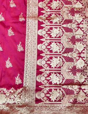 Wine zari woven silk traditional saree with blouse piece 4