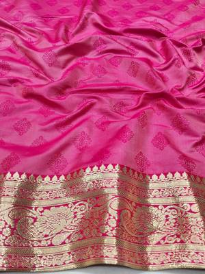 Pink zari woven banarasi silk traditional saree with blouse piece 3