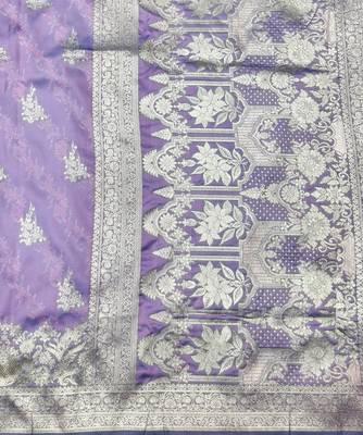 Purple zari woven silk traditional saree with blouse piece 4