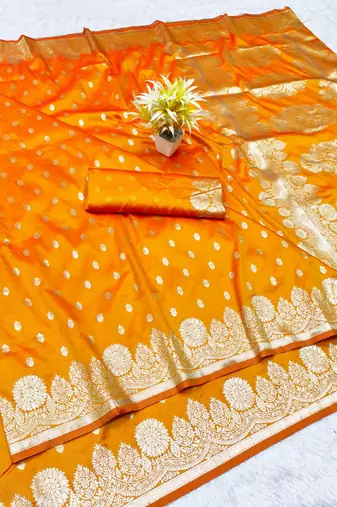 Gold zari woven silk traditional saree with blouse piece