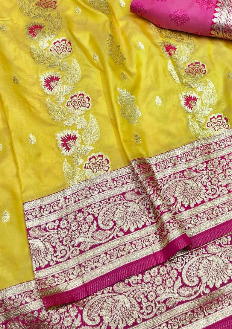 Gold zari woven banarasi silk traditional saree with blouse piece