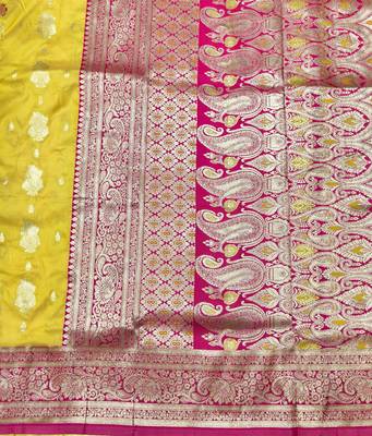 Gold zari woven banarasi silk traditional saree with blouse piece 4