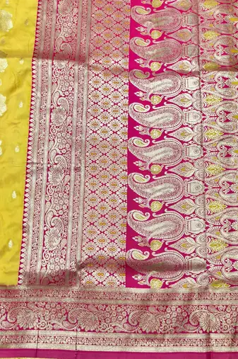 Gold zari woven banarasi silk traditional saree with blouse piece