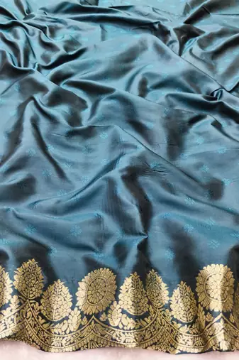 Morpich zari woven silk traditional saree with blouse piece