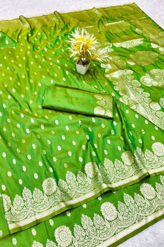 Green zari woven banarasi silk traditional saree with blouse piece