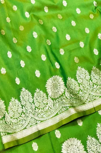 Green zari woven banarasi silk traditional saree with blouse piece