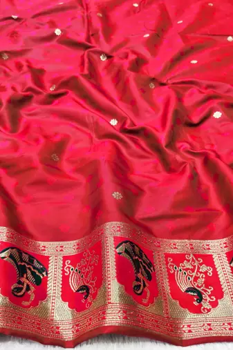 Green zari woven baluchari silk traditional saree with blouse piece