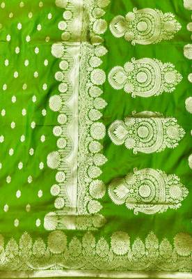 Green zari woven banarasi silk traditional saree with blouse piece 5