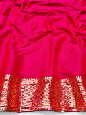 Pink zari woven banarasi silk traditional saree with blouse piece 3