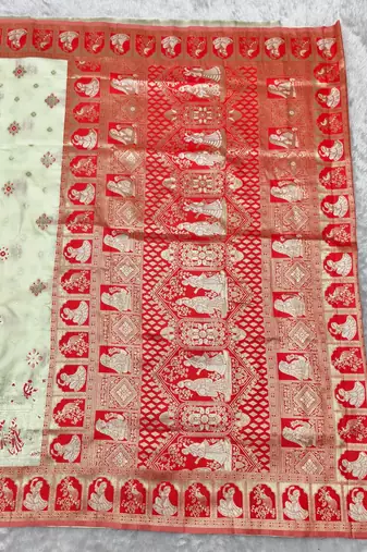 Cream zari woven baluchari silk traditional saree with blouse piece