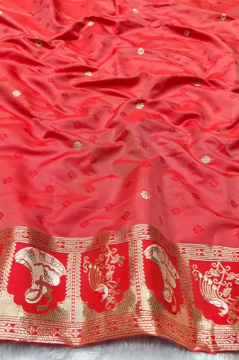 Cream zari woven baluchari silk traditional saree with blouse piece