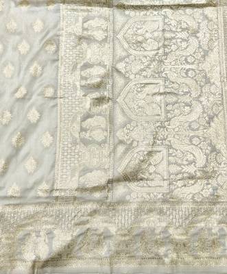Cream zari woven banarasi silk traditional saree with blouse piece 4