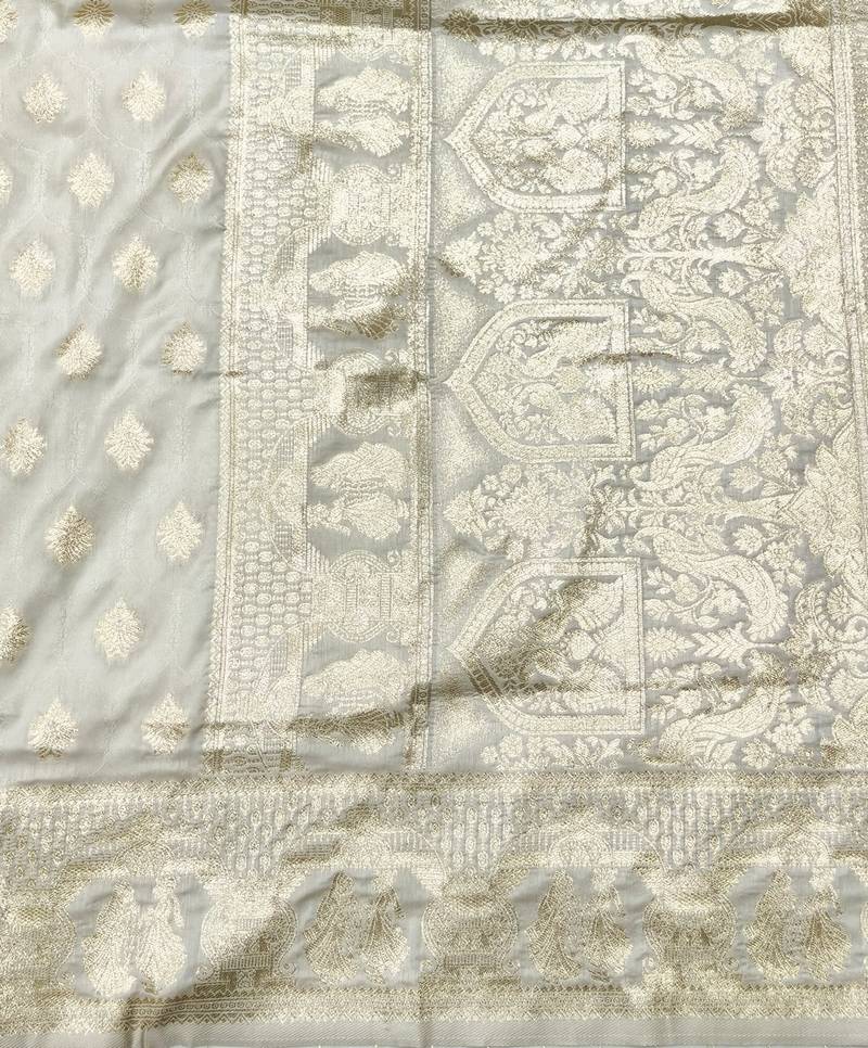 Cream zari woven banarasi silk traditional saree with blouse piece