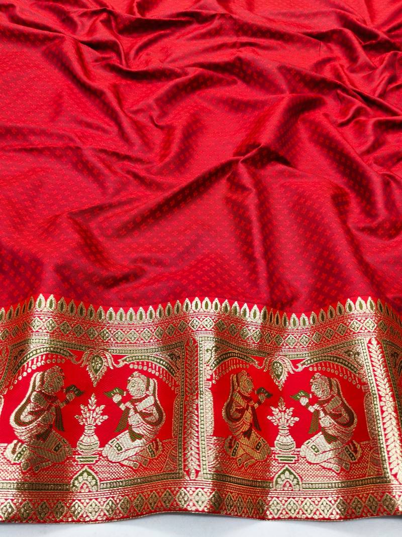 Green zari woven baluchari silk traditional saree with blouse piece