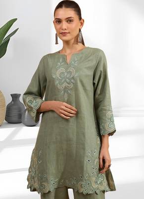 Women's linen pista green embroidered short kurta with pant 4