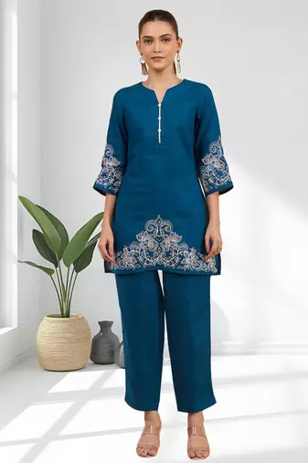 Women's linen teal embroidered short kurta with pant