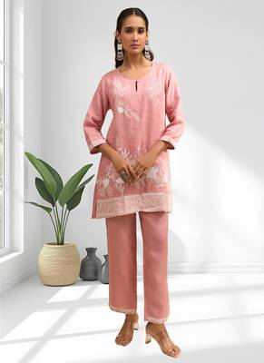 Women's linen pink embroidered short kurta with pant 1
