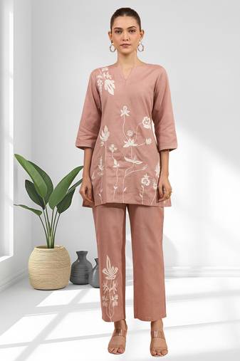 Women's cotton, linen powder pink embroidered short kurta with pant