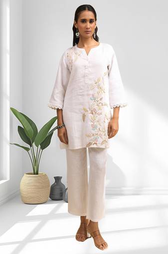 Women's linen off white embroidered short kurta with pant