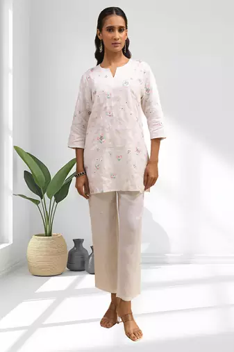 Women's linen off white embroidered short kurta with pant