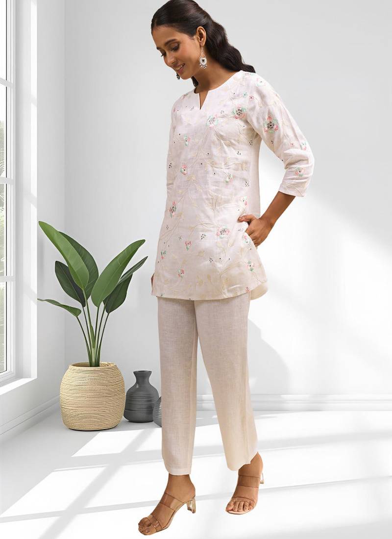 Women's linen off white embroidered short kurta with pant
