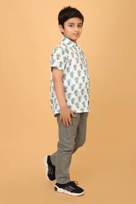 White with blue block print cotton boys shirt 5