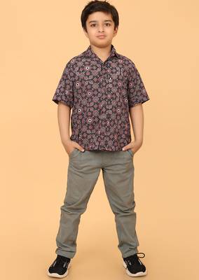Black ajrakh print cotton shirt for boys 4