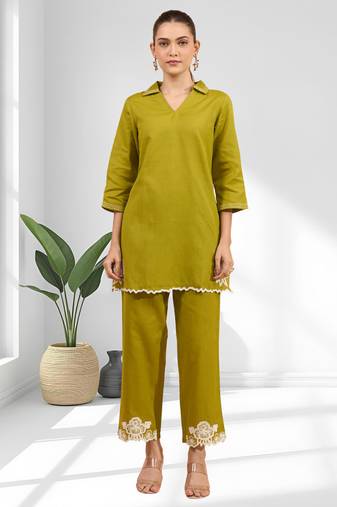Women's cotton, linen green embroidered short kurta with pant