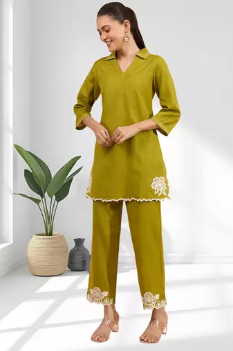 Women's cotton, linen green embroidered short kurta with pant
