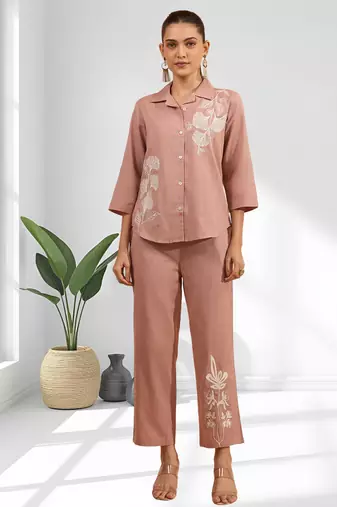 Women's cotton, linen pink embroidered short kurta with pant