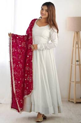 White solid georgette anarkali 3