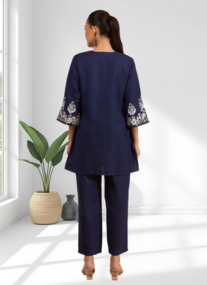Women's cotton, linen navy blue embroidered short kurta with pant 2