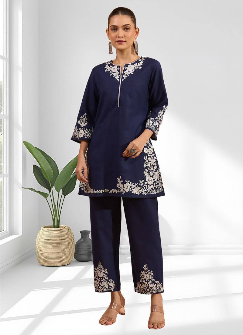 Women's cotton, linen navy blue embroidered short kurta with pant