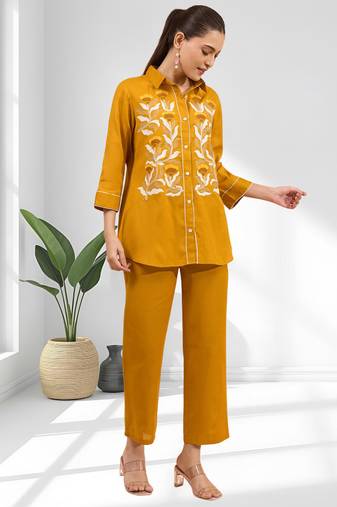 Women's cotton, linen mustard embroidered short kurta with pant