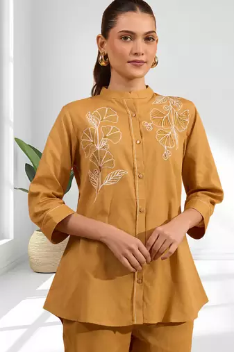 Women's cotton, linen coral embroidered short kurta with pant