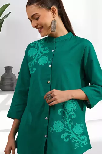 Women's cotton, linen green embroidered short kurta with pant