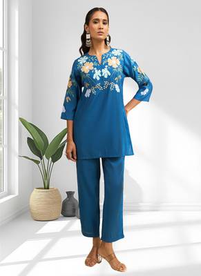 Women's silk blend teal embroidered short kurta with pant 1