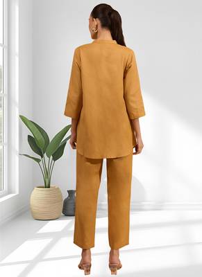 Women's cotton, linen coral embroidered short kurta with pant 2