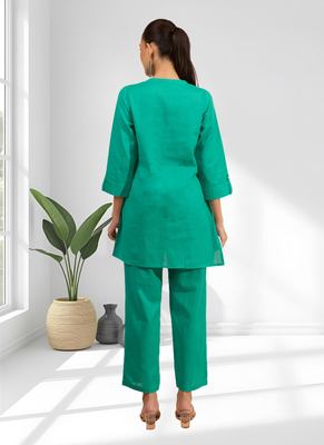 Women's cotton, linen sea green embroidered short kurta with pant 2