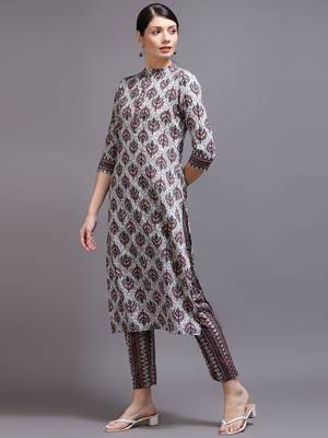 Women pink printed cotton kurta 4