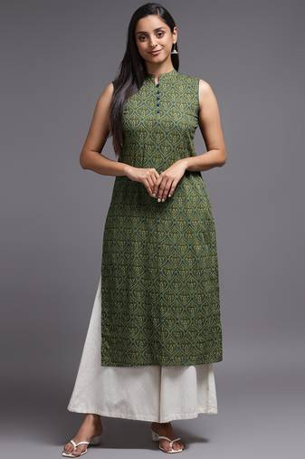 Women green printed rayon kurta