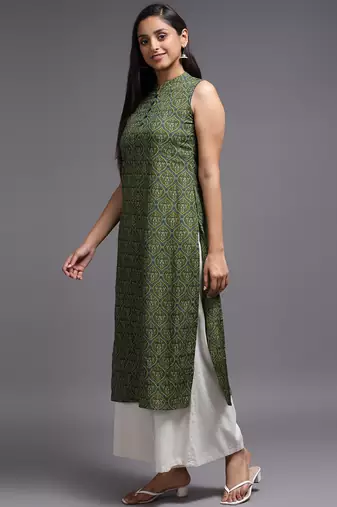 Women green printed rayon kurta