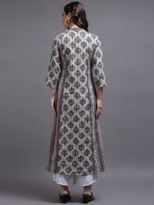 Women pink printed cotton kurta 4
