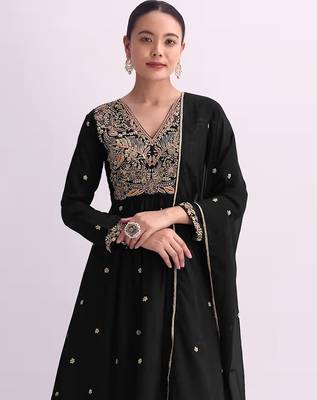 Black embroidered vichitra semi-stitched anarkali suit 2
