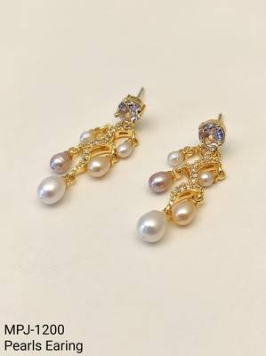 Gold-tone chandelier drop earrings with freshwater pearls and crystal cz stud, 38mm length, 13mm width 4