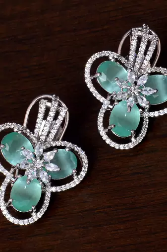 Luxury bloom diamond earrings