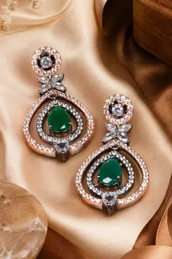 Emerald diamond twilight drops