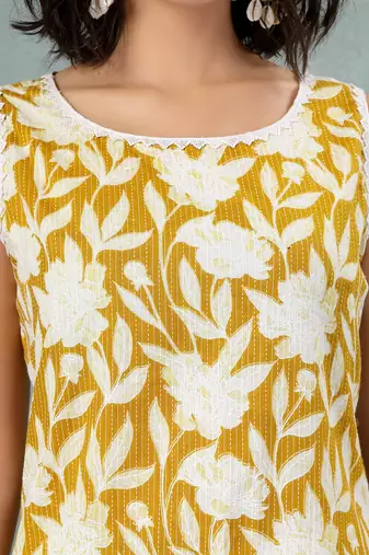 Yellow floral printed cotton straight kurta for women