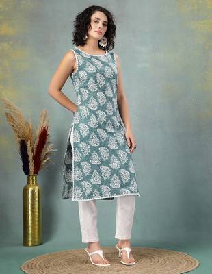 Blue floral printed cotton straight kurta for women 3