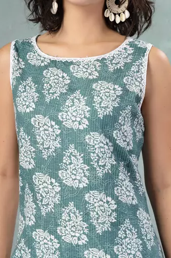 Blue floral printed cotton straight kurta for women